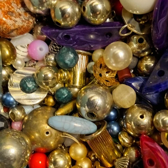 Jewlery Makers Alert - Picture 5 of 8